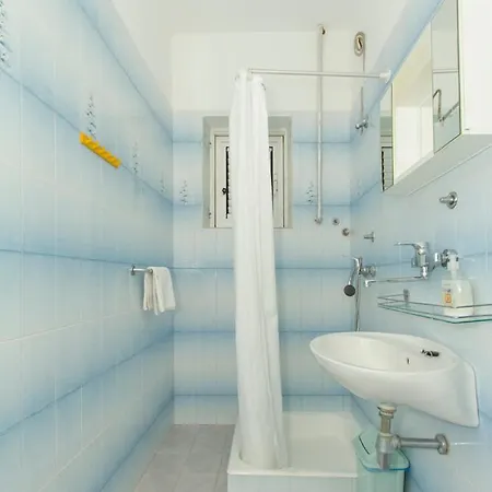 Seaview With Balcony And Free Parking - Ae1115